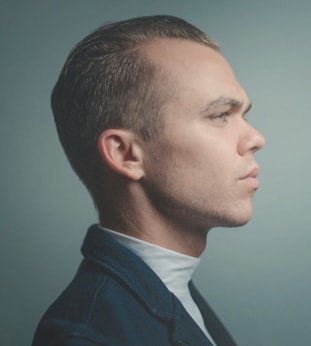 professional photograph of Alex Spencer